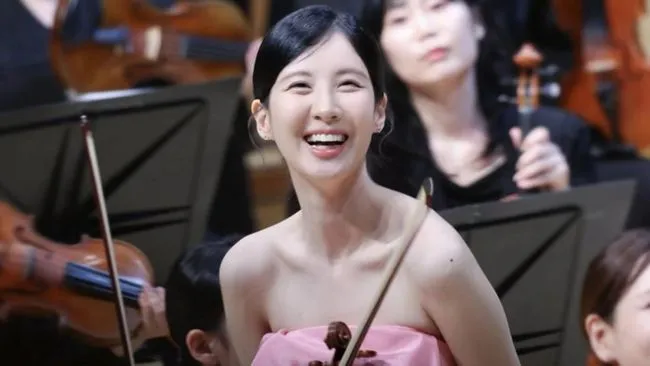 Seohyun SNSD Debut sebagai Violinist di Konser Sol Philharmonic Orchestra