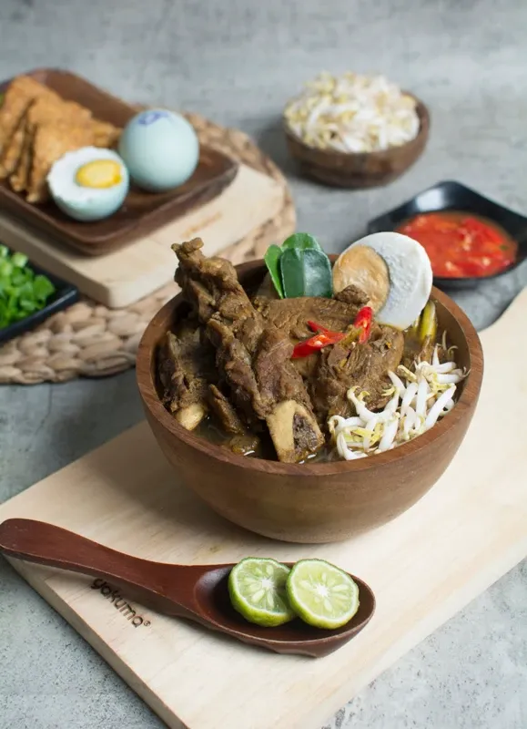 ShopeeFood Rilis Kuliner Pilihan Edisi Surabaya 2026, Soroti Tiga Tempat Makan Legendaris