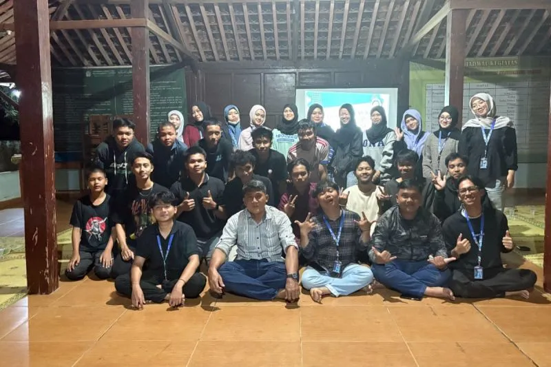 Mahasiswa KKN DIK FKIP UMS Gelar Sharing Session Keorganisasian dan Keuangan untuk Karang Taruna Dusun Duwet