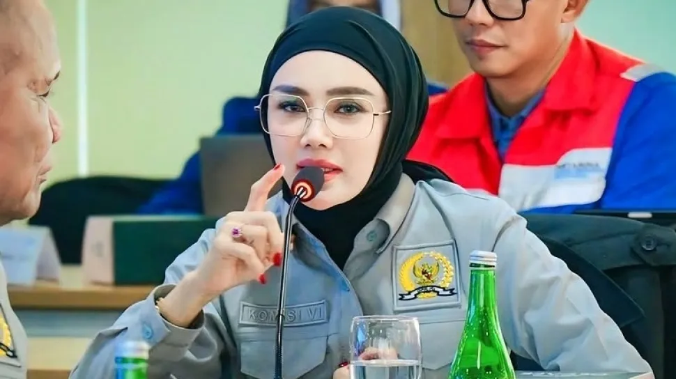 Mulan Jameela Bantah Pernah Ucapkan ‘Guru Jangan Menuntut Gaji’, Sebut Hoaks