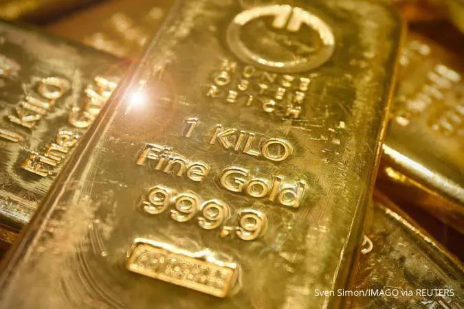 Harga Emas Turun Tajam di Tengah Suku Bunga Tinggi dan Konflik Global