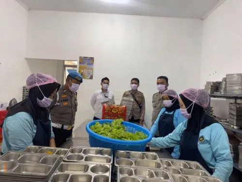 Polres Pesawaran Salurkan 3.197 Porsi Makan Bergizi Lewat Program Food Security SPPG