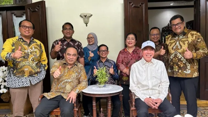 Ketum ProJo Silaturahmi ke Rumah Jokowi di Solo, Klaim Tanpa Agenda Politik