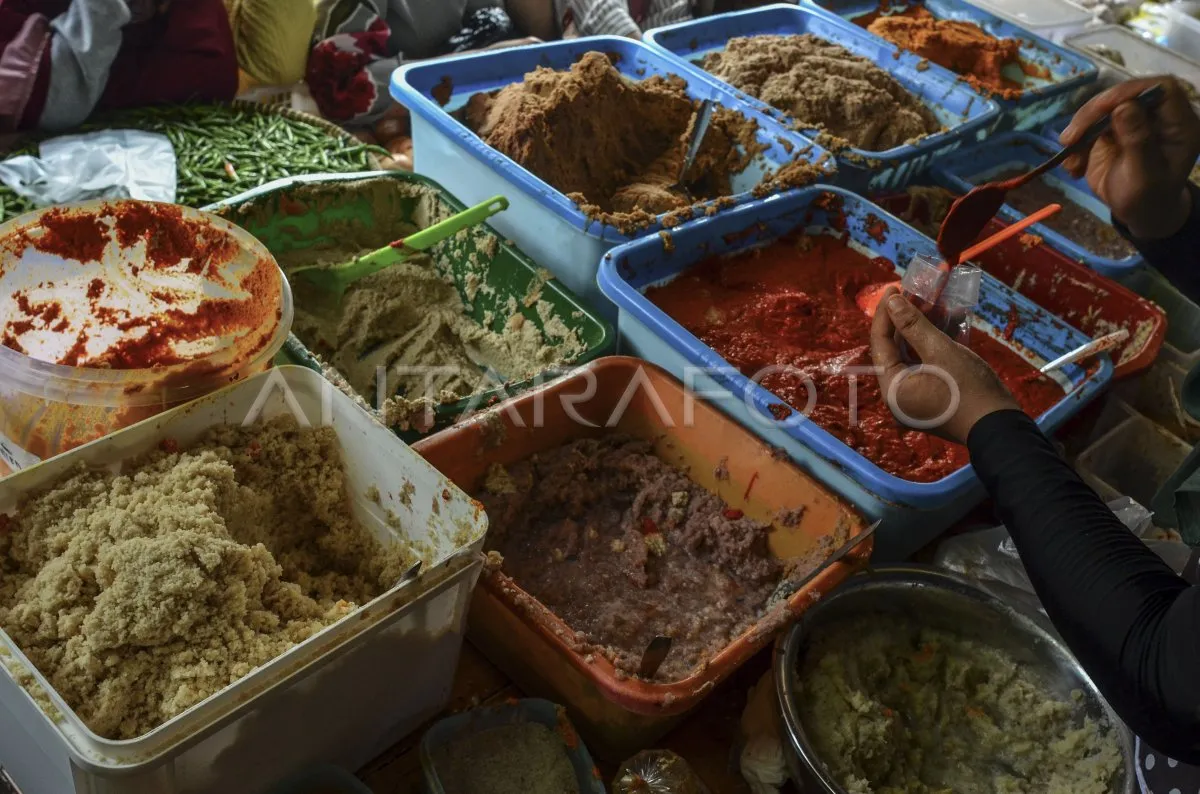 Jelang Idul Adha, Penjualan Bumbu Dapur di Pasar Manis Ciamis Naik 50 Persen