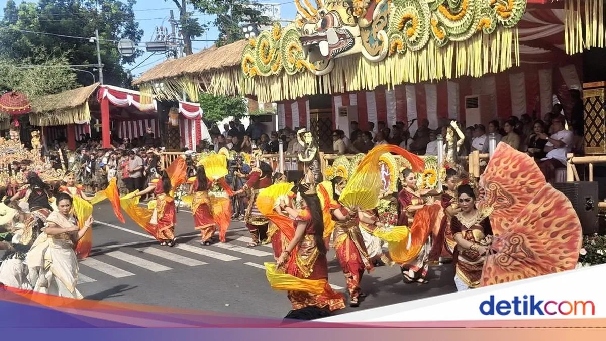 PKB 2026 Tetap Meriah Tanpa Kehadiran Presiden: Mengapa Absensi Prabowo Justru Membuat Pesta Kesenian Bali Makin Dibicarakan