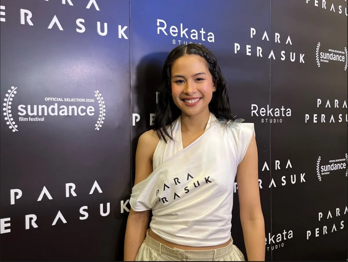 Maudy Ayunda Tulis dan Nyanyikan Dua OST untuk Film "Para Perasuk"