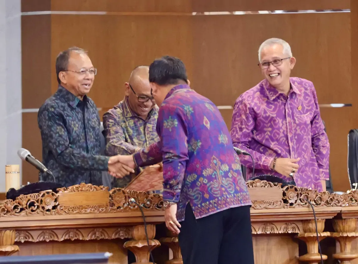 DPRD Bali Dukung Dua Raperda Usulan Gubernur, Soroti Transparansi PWA dan Penguatan Budaya