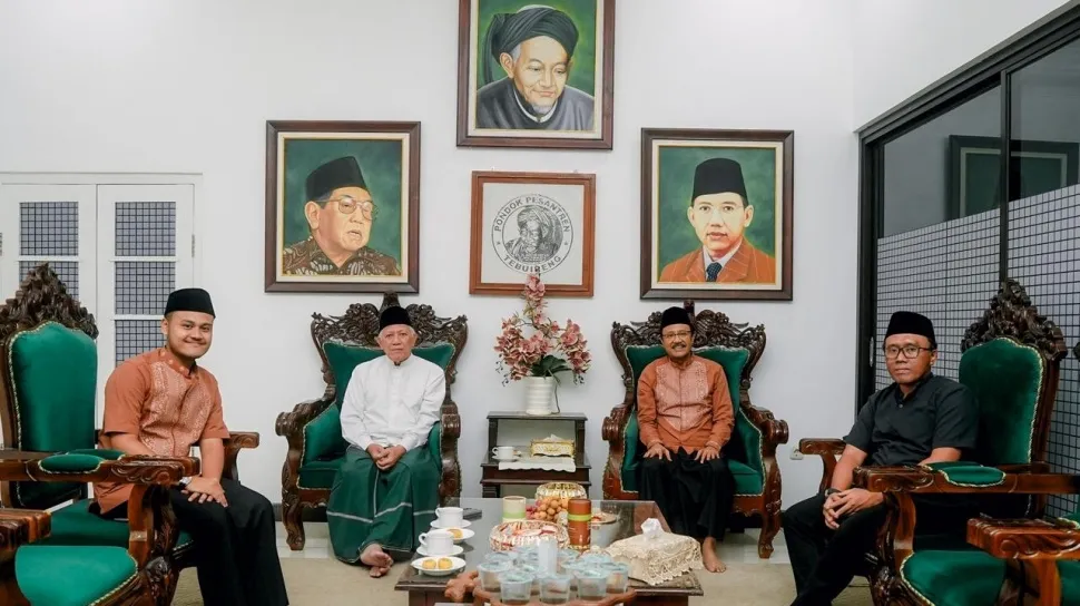 Gus Ipul Silaturahmi Lebaran ke Tiga Pesantren Pendiri NU di Jombang, Bahas Persiapan Muktamar