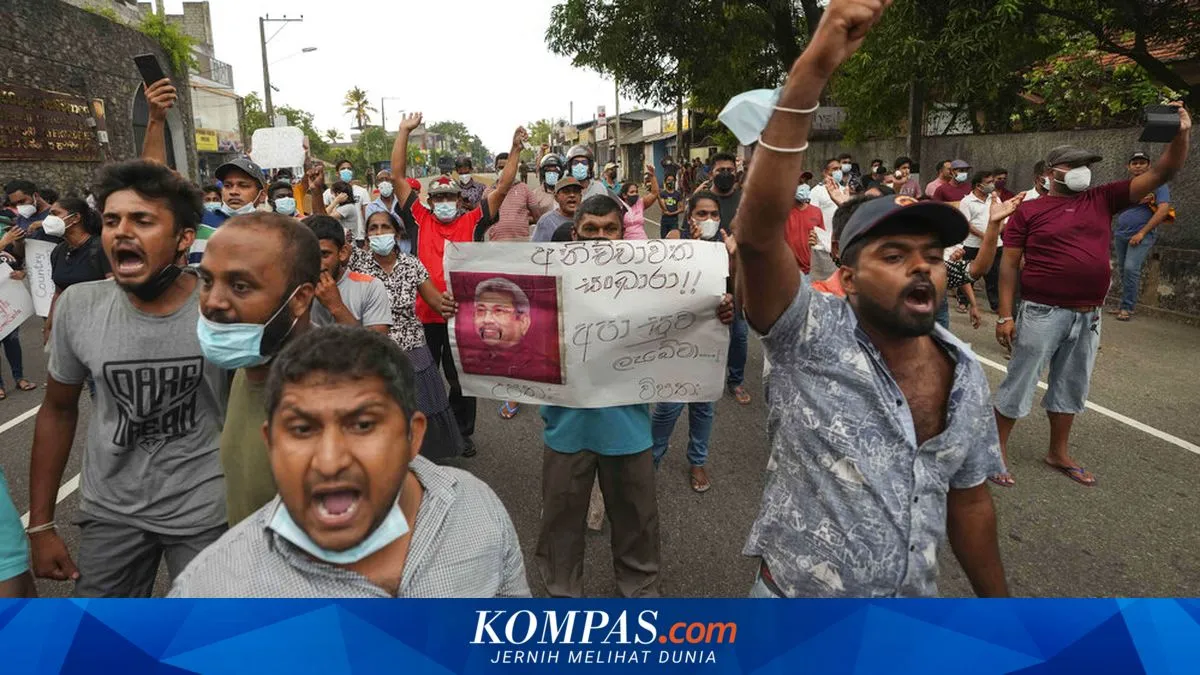 Kabar Dunia Sepekan: Sri Lanka Nyatakan Bangkrut dan Amina Wadud Pimpin Shalat Jumat