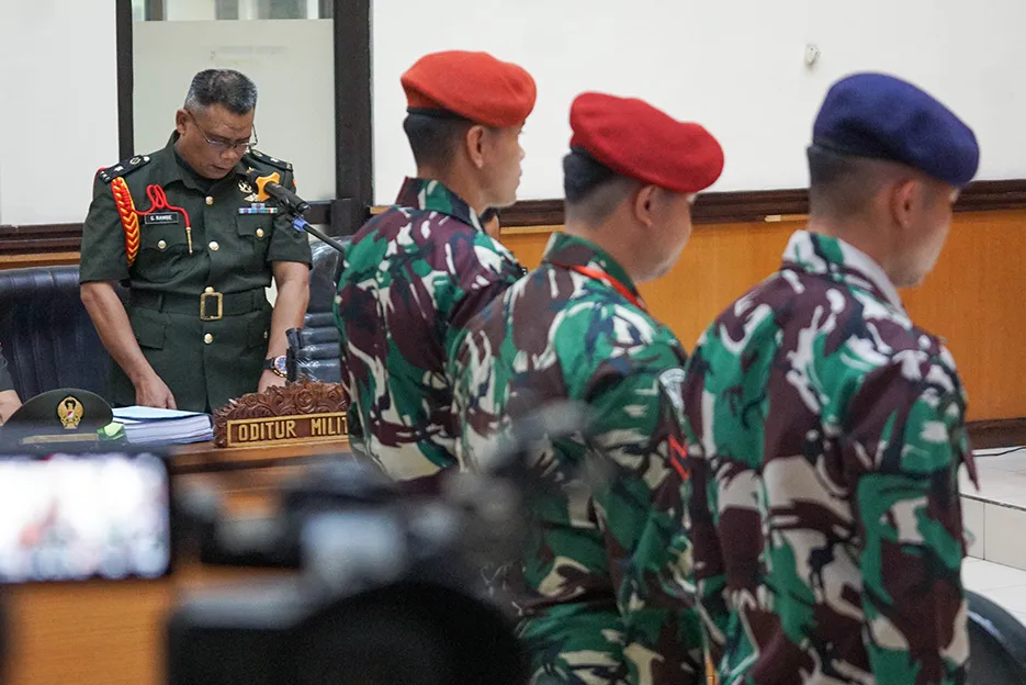 Koalisi Masyarakat Sipil Tolak Pengadilan Militer untuk Kasus Penyerangan terhadap Andrie Yunus