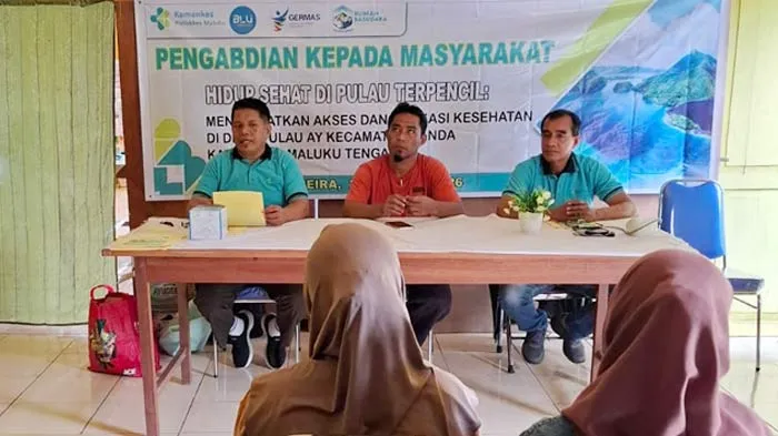 Poltekkes Kemenkes Maluku Latih Kader Kesehatan Negeri Ay Deteksi Dini Hipertensi dan Manajemen Gizi