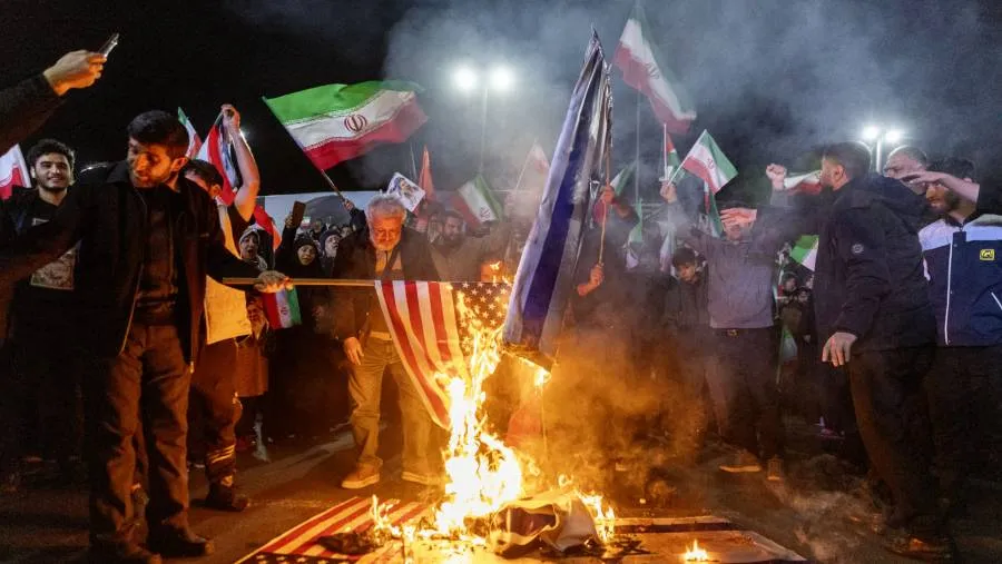 Fasilitas Energi Diserang, Ketegangan Iran-Israel Memasuki Pekan Ketiga