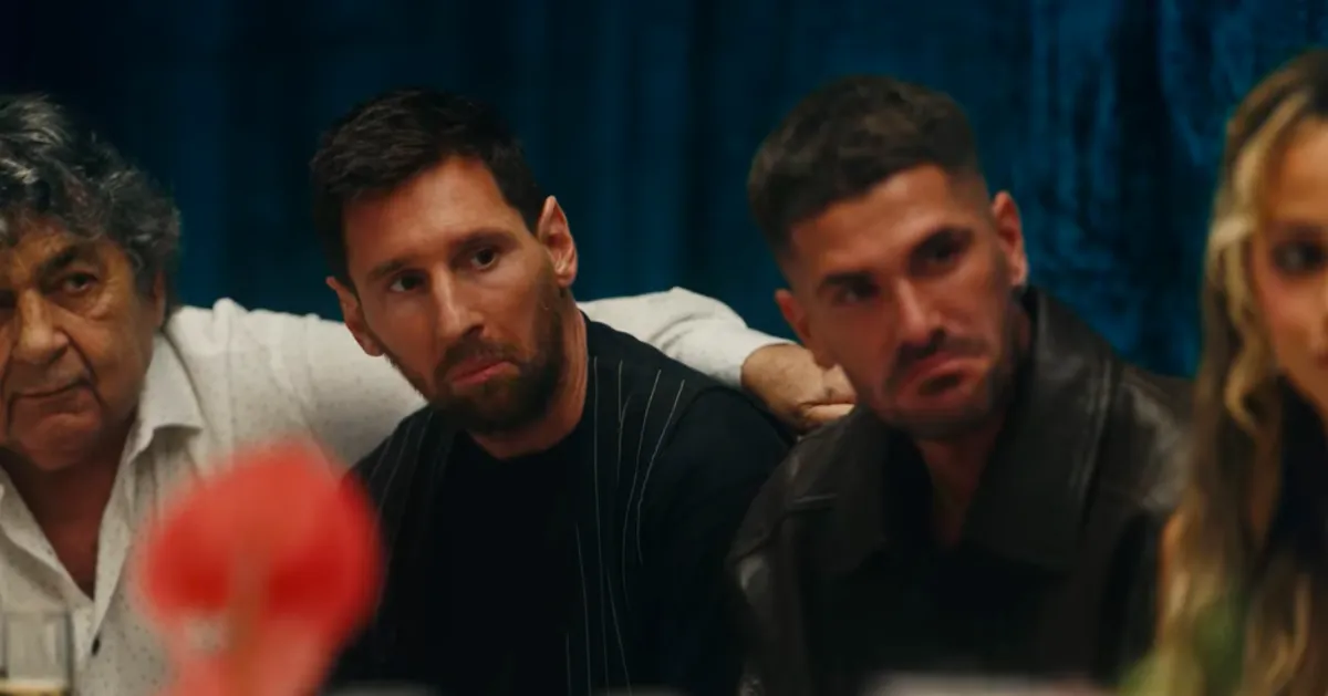 Messi dan Rodrigo De Paul Tampil Hampir Sepanjang Video Musik Baru Tini Stoessel