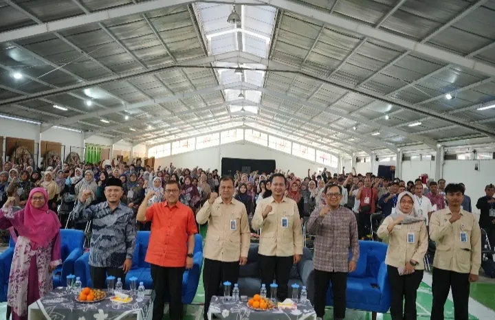 Sosialisasi Program Makan Bergizi Gratis di Bandung, Netty Tekankan Gizi sebagai Investasi SDM