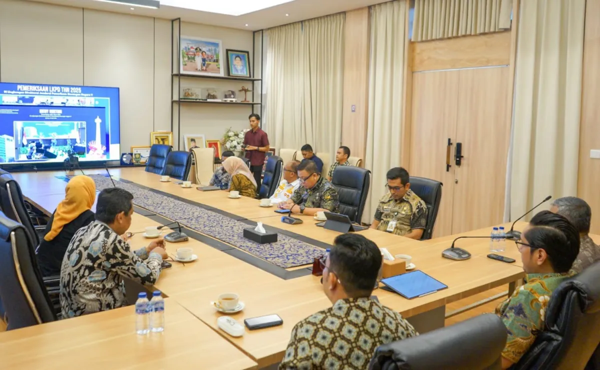 Wali Kota Medan Tegaskan Dukungan pada Transparansi Keuangan Daerah Saat Pemeriksaan LKPD 2025