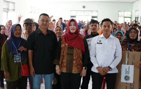 DPR RI dan Badan Gizi Nasional Sosialisasikan Program Makan Bergizi Gratis di Karawang Barat