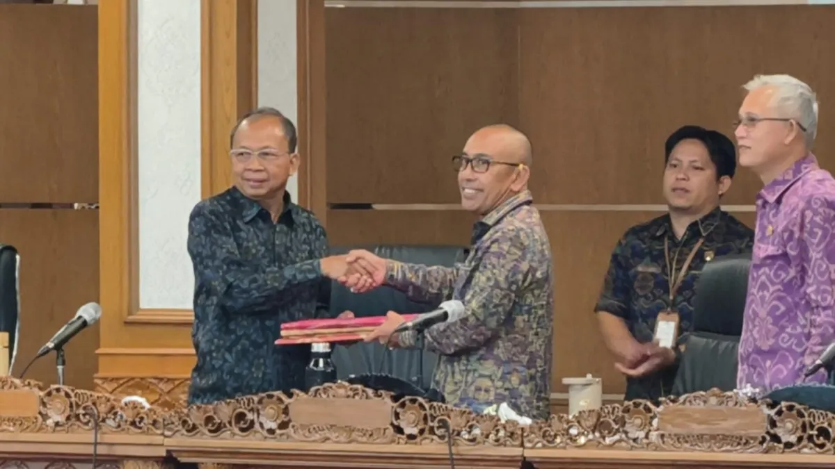 DPRD Bali Dukung Dua Raperda Strategis: Tata Kelola Pariwisata Berkualitas dan Perubahan Pajak-Retribusi Daerah