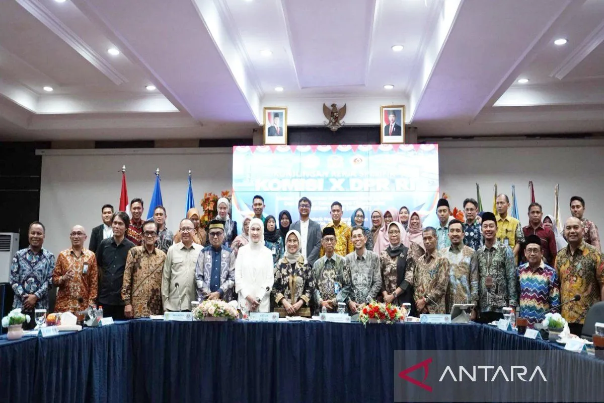 Rektor ULM Tegaskan Transparansi Penerimaan Mahasiswa Baru di Hadapan Komisi X DPR
