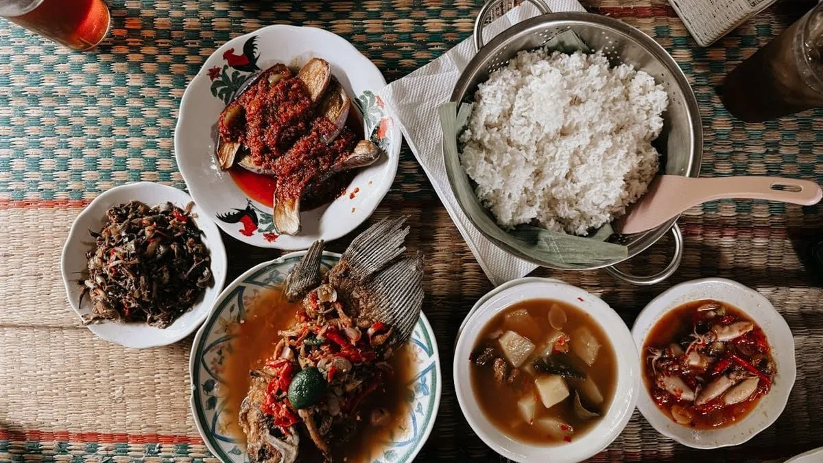 Wisata Kuliner Malam Bandung 2026: Lengkong Night Street Food Jadi Salah Satu Incaran