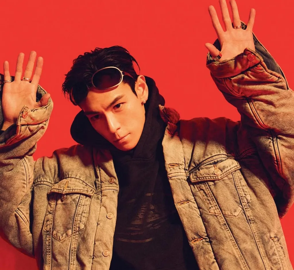 Album Solo Perdana T.O.P "Another Dimension" Catat Rekor Streaming dan Masuk Peringkat Global