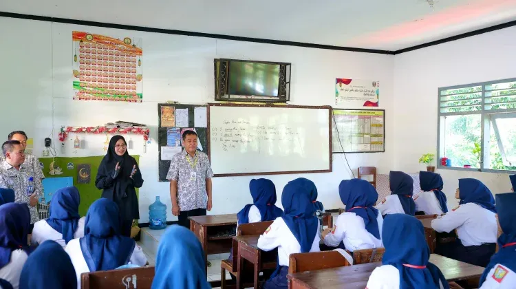 Gangguan Jaringan Internet Sempat Tunda TKA SMP di Banyuwangi, Ujian Tetap Dilanjutkan