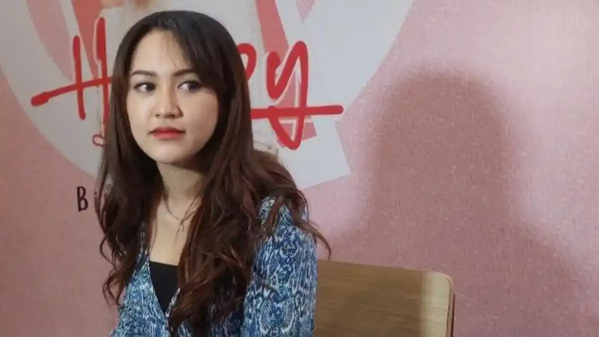 Kunci Gitar dan Lirik Lagu “Rungkad” yang Viral Dibawakan Happy Asmara