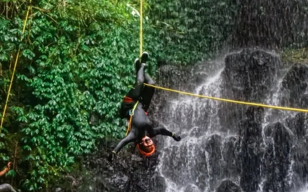 Canyoning Ramai di TikTok, Wisata Alam Ekstrem Kian Diminati Anak Muda