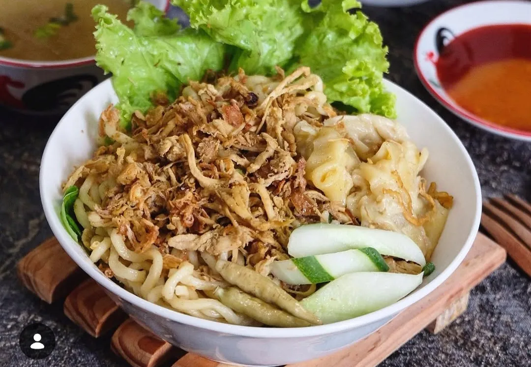 Bakmi Raos Tetap Eksis di Tengah Tren Kuliner Modern, Jaga Harga Terjangkau dan Rasa Konsisten