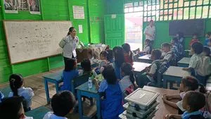 Polres Gunung Mas dan SPPG Yayasan Kemala Bhayangkari Gelar Edukasi Gizi Anak di Tumbang Empas