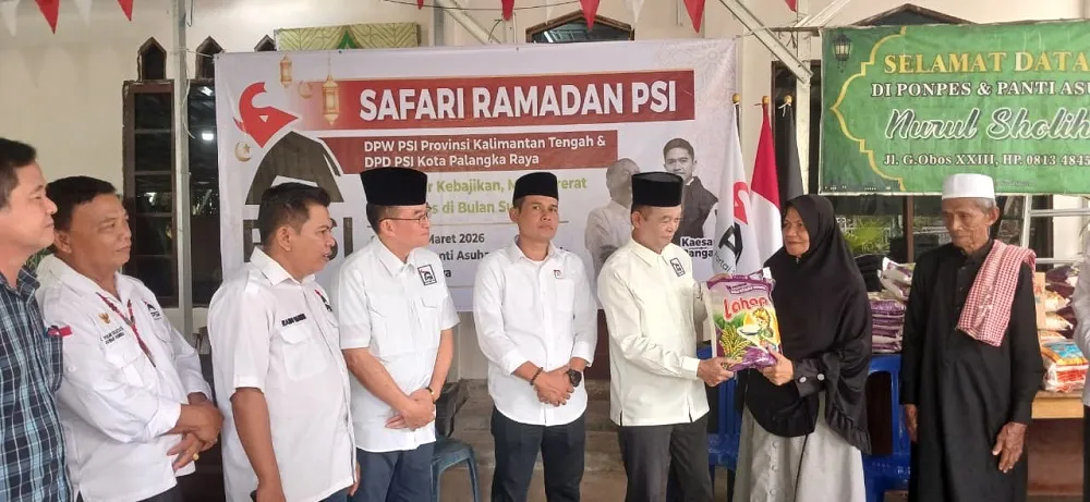 Safari Ramadan ke Ponpes dan Panti Asuhan Nurul Solihin, PSI Kalteng Serahkan Bantuan Sosial