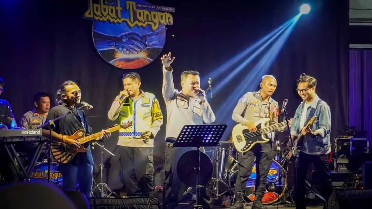 Kapolres Ciamis Suguhkan Musik di Jalur Arteri untuk Kurangi Stres Pemudik