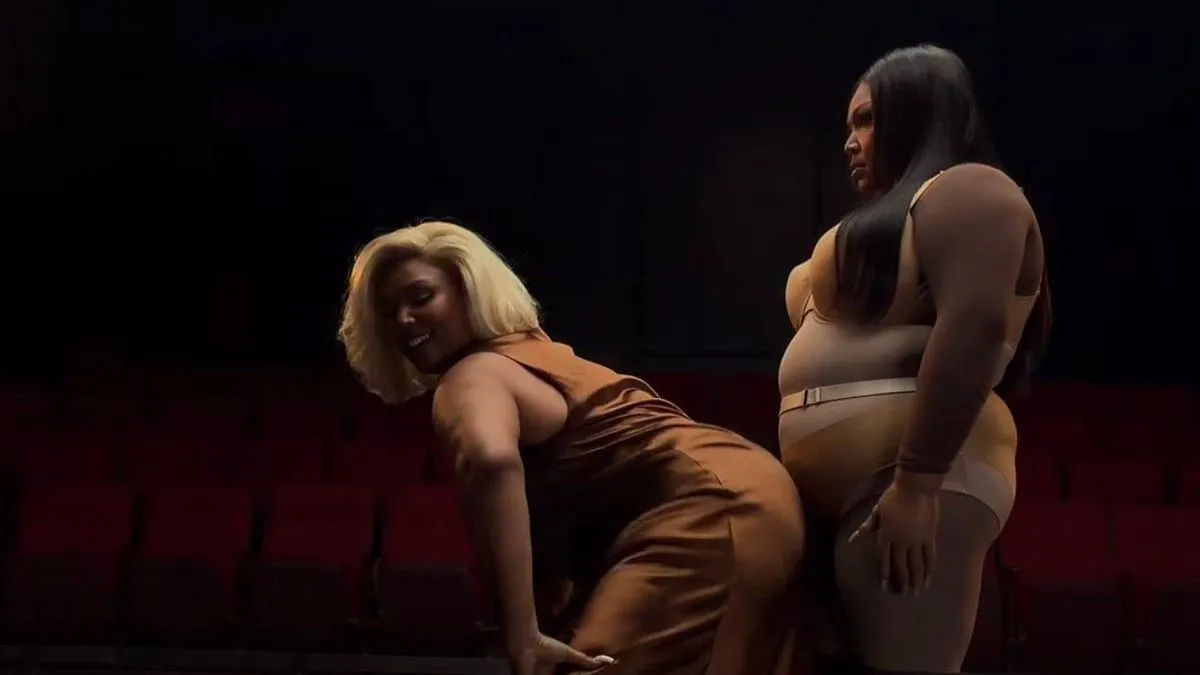 Lizzo Rilis Video Musik ‘Don’t Make Me Love U’, Tampilkan Refleksi Diri dan Isyarat Era Album Baru