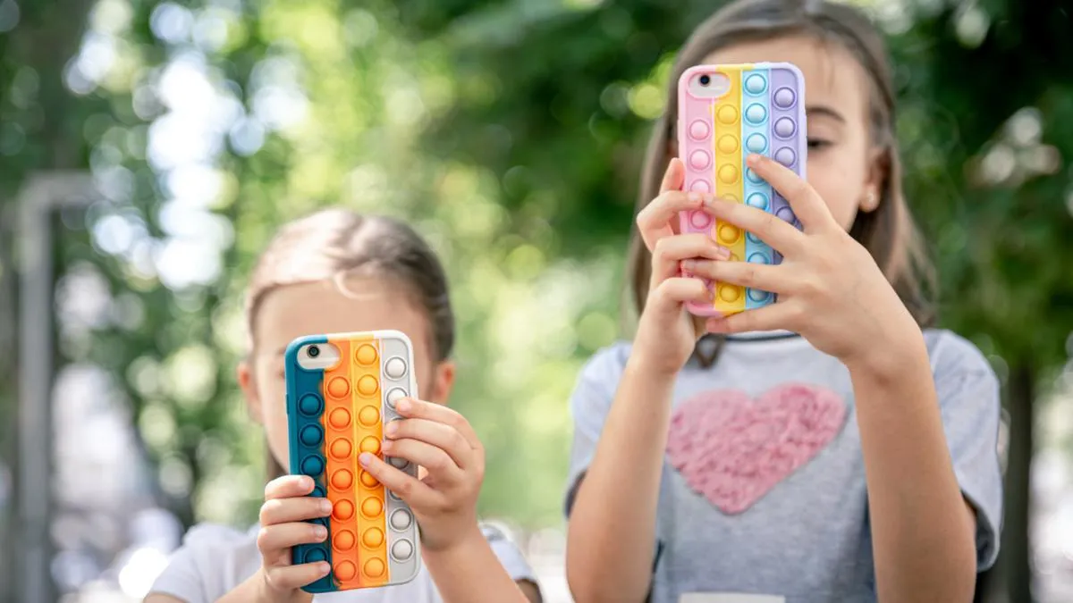 Paparan Gadget Berlebihan pada Balita Dinilai Berisiko Picu Keterlambatan Bicara