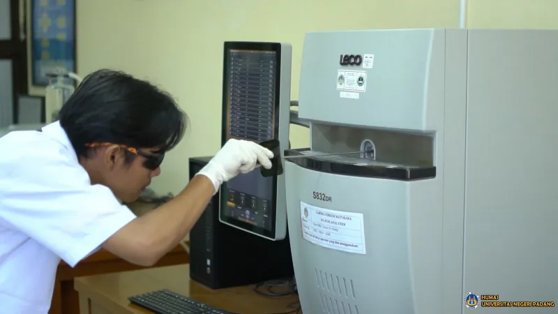 Laboratorium Terpadu UNP Raih Akreditasi ISO/IEC 17025:2017 untuk 11 Jenis Pengujian