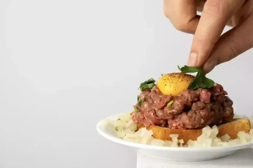 Tren 'Boy Kibble' Viral di Media Sosial: Pola Makan Praktis Tinggi Protein, Ini Manfaat dan Risikonya