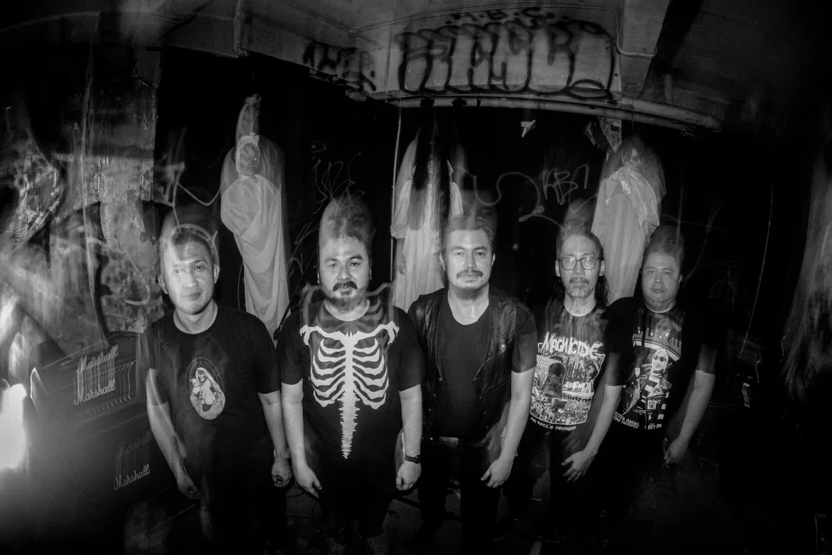 Kelelawar Malam Rilis Album Ketiga "Kesurupan" Setelah Sembilan Tahun