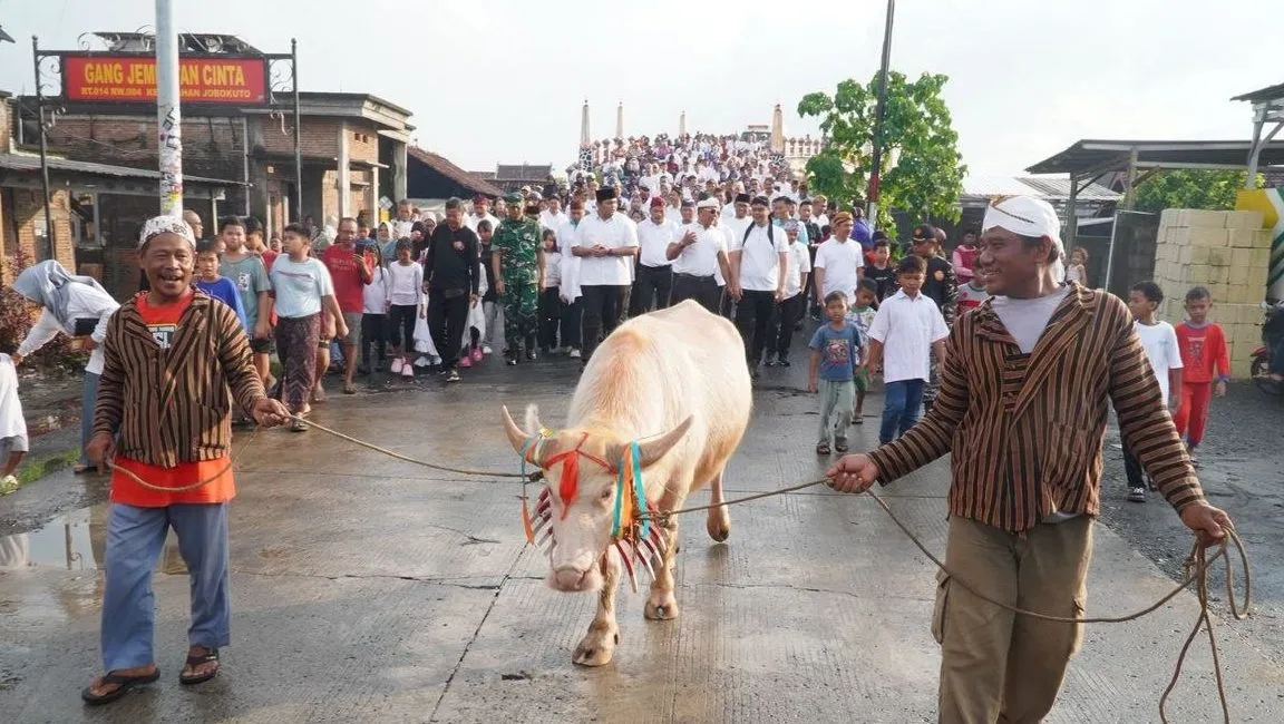 Kirab Kerbau Bule Warnai Pesta Lomban Syawalan Jepara 2026, Bupati Tekankan Makna Keterbukaan