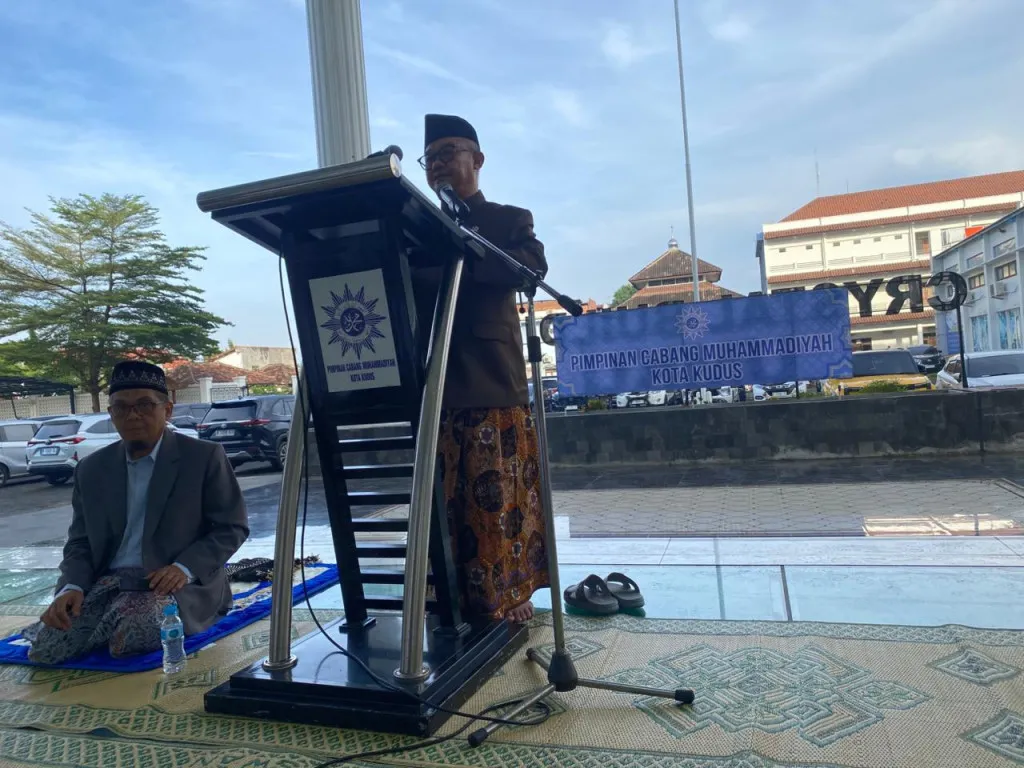 Khatib Salat Idulfitri di UMK Kudus, Abdul Mu’ti Ajak Umat Jaga Harta Halal dan Serukan Penghentian Kekerasan Global