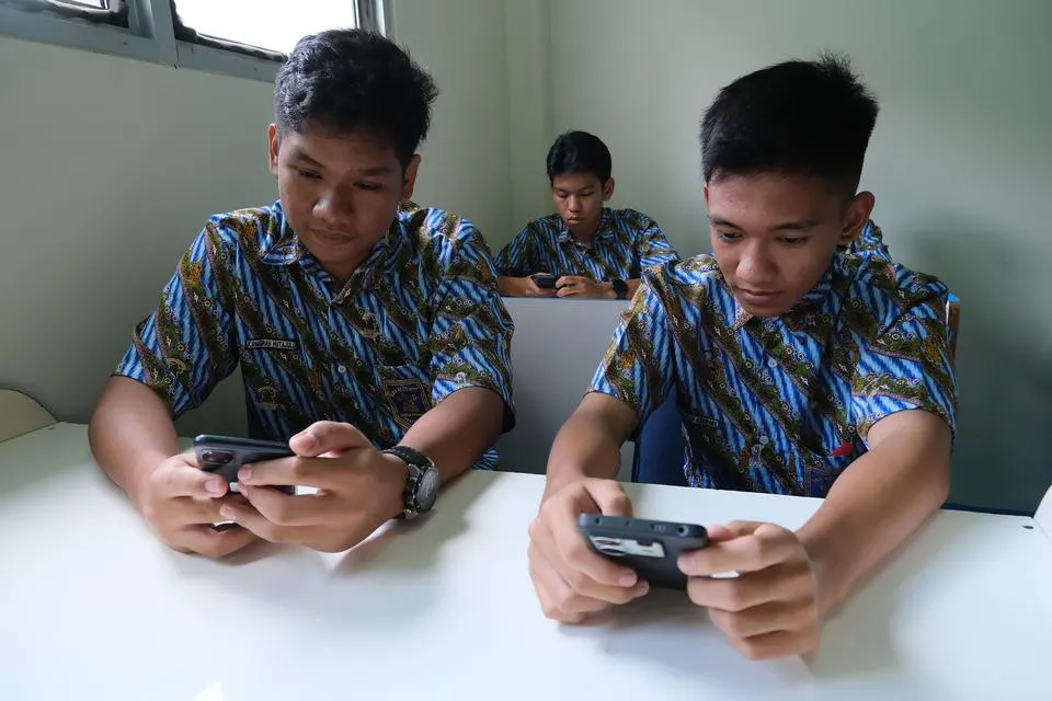 PP Tunas Mulai Berlaku, Indosat dan XL Dorong Pemanfaatan Internet Positif untuk Anak