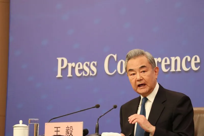 Menlu China dan Iran Bertelepon, Bahas Upaya Penghentian Perang dan Situasi Selat Hormuz