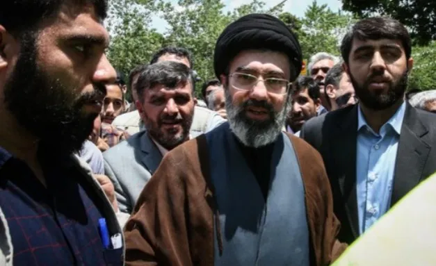 Laporan: Mojtaba Khamenei Dievakuasi ke Rusia Usai Luka Serius dalam Serangan AS-Israel, Janji Pembalasan Mencuat