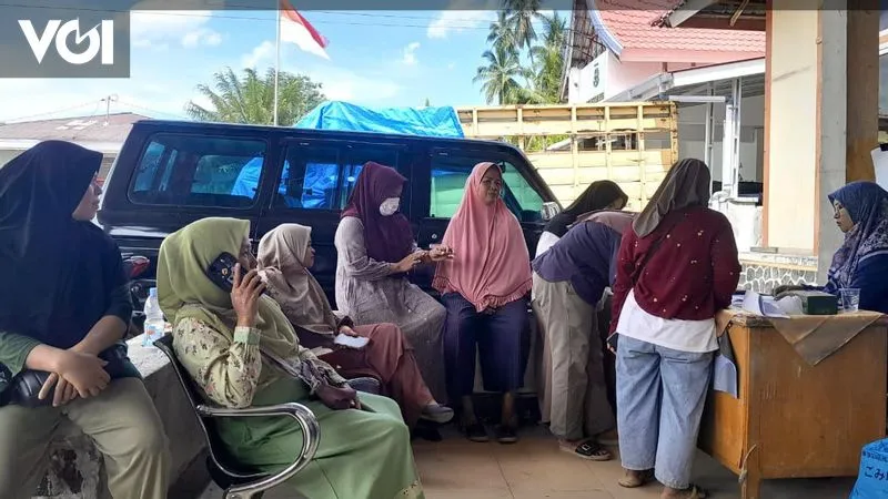 Kementerian UMKM Salurkan Alat dan Bahan Baku Produksi untuk Pelaku Usaha di 12 Daerah Terdampak Bencana di Sumbar