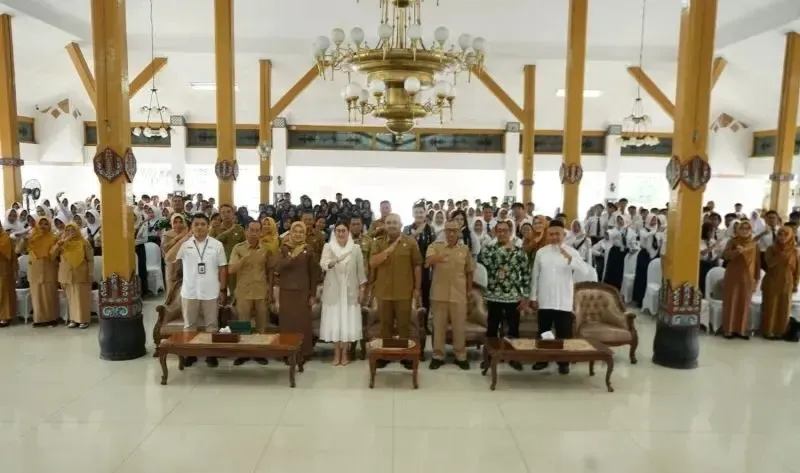 OJK Kediri Gelar School of Syariah di Ngawi untuk Perkuat Literasi Keuangan Pelajar