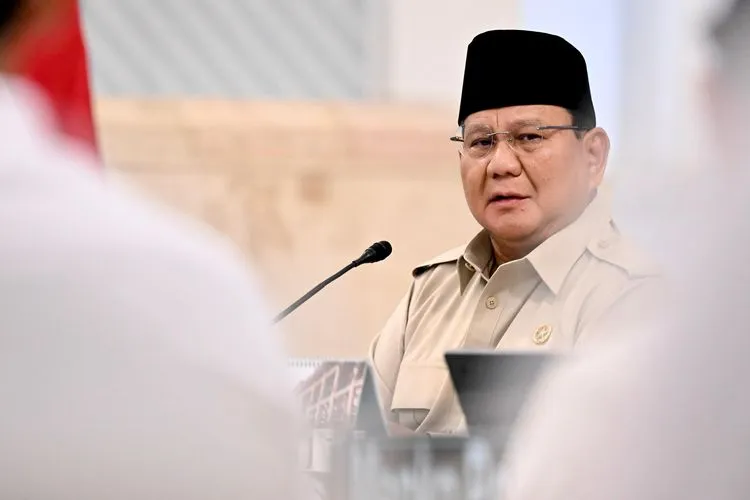 Prabowo Beri Arahan dalam Sidang Kabinet Paripurna di Istana Negara