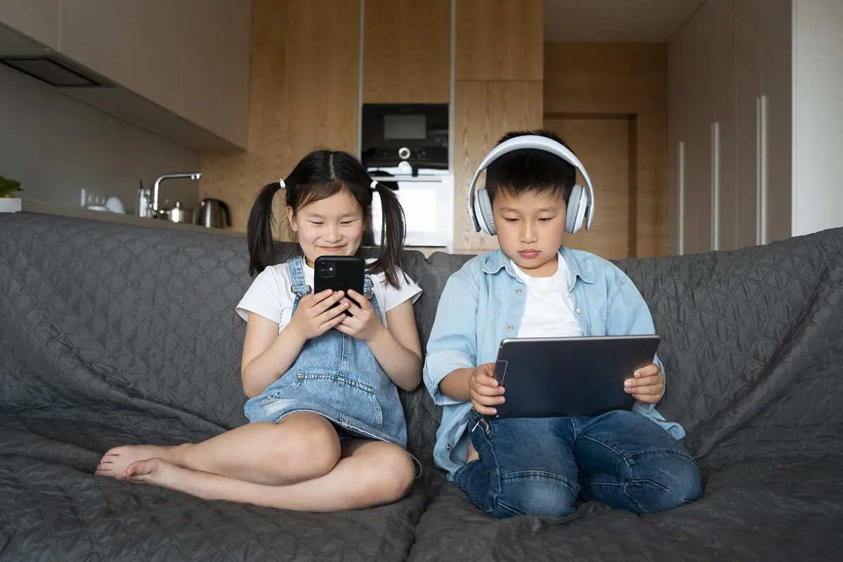DPR Dorong Platform Digital Patuhi PP Tunas untuk Lindungi Anak di Ruang Digital