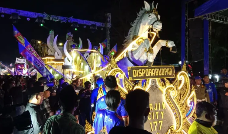 Daul Combo 2026 Gaungkan Tradisi Madura di Pusat Kota Sampang