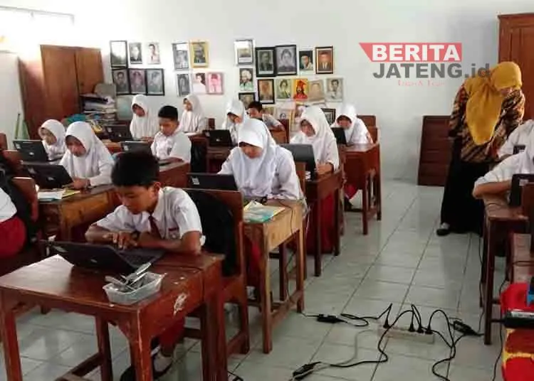 Kudus Menunggu SE Kemendikdasmen untuk Penerapan PP Tunas di Sekolah