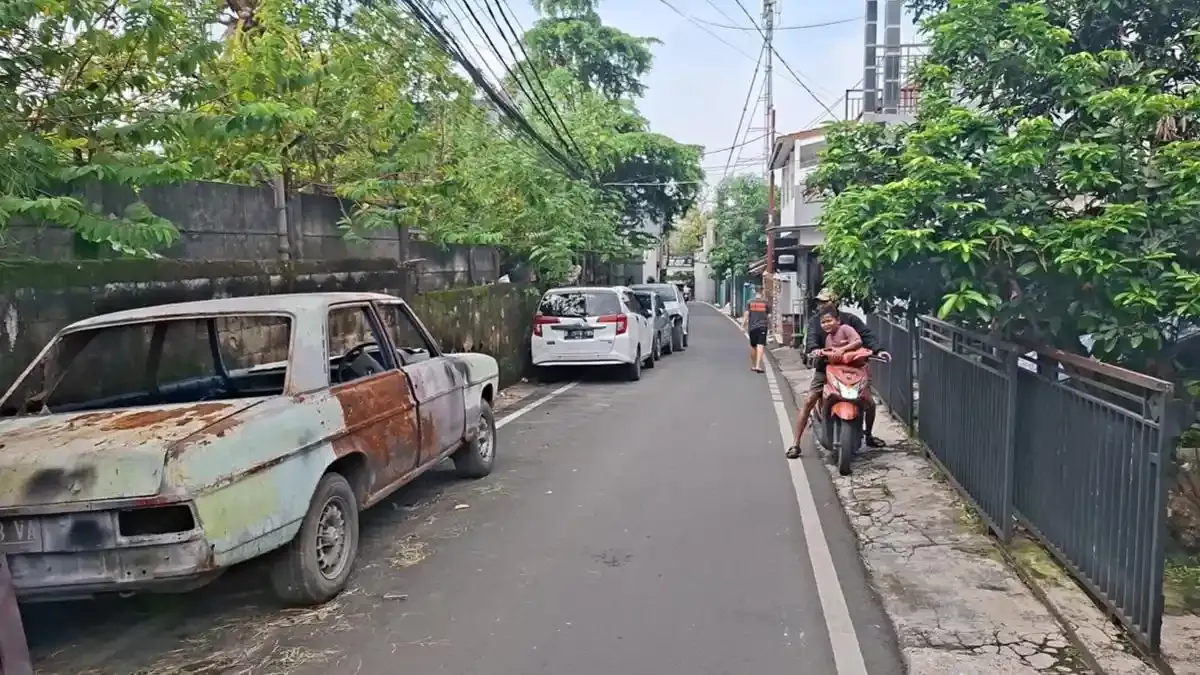 Tepi Jalan di Kalisari Pasar Rebo Kini Steril Usai Laporan Parkir Liar Viral di JAKI