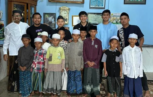 Unggul FC Malang Tutup Agenda Ramadhan dengan Kunjungan ke Panti Asuhan di Lawang