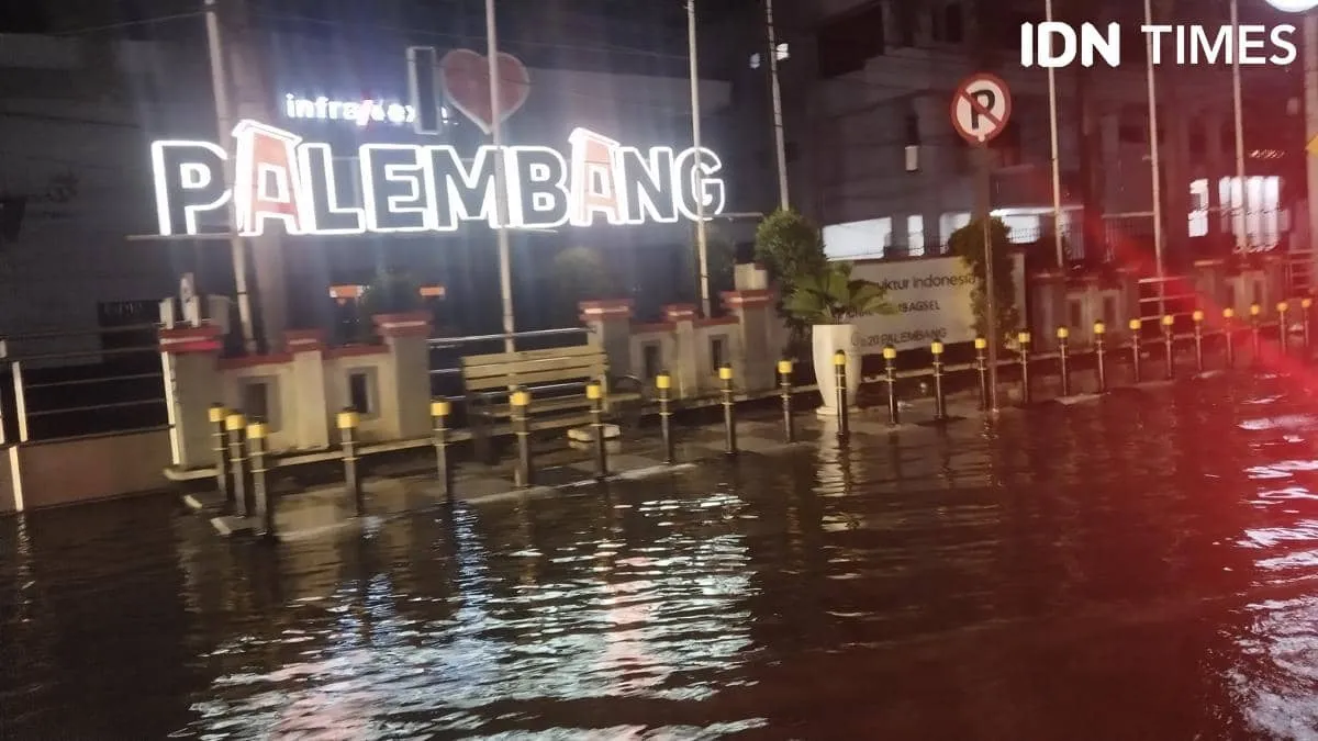 Sejumlah Ruas Jalan Protokol Palembang Tergenang, Pengamat Soroti Drainase dan Tata Ruang